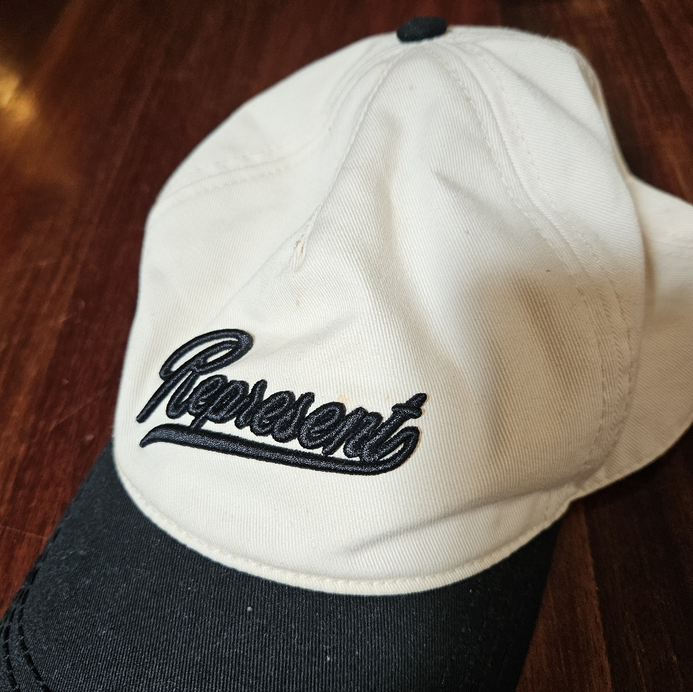 Two Tone Represent Snapback - image 2